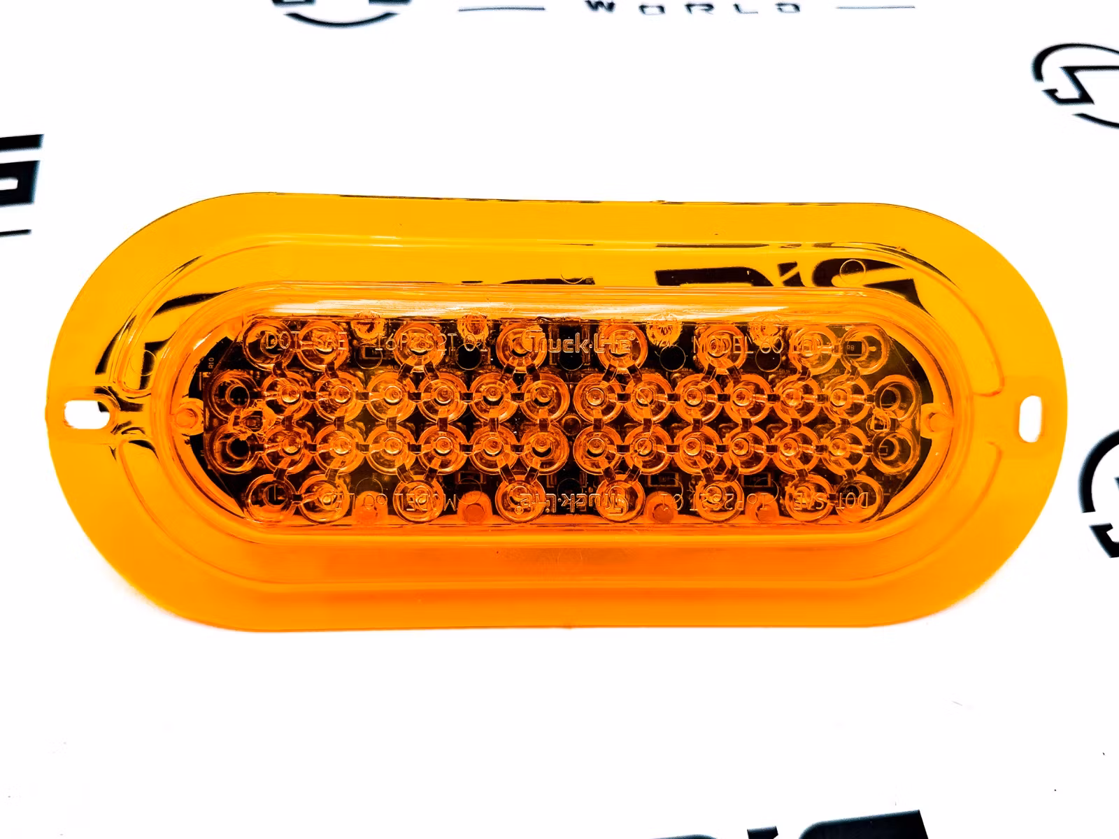 LED 60 Series Strobe with Non-Metalized Reflector Lamp And Flange 60366Y